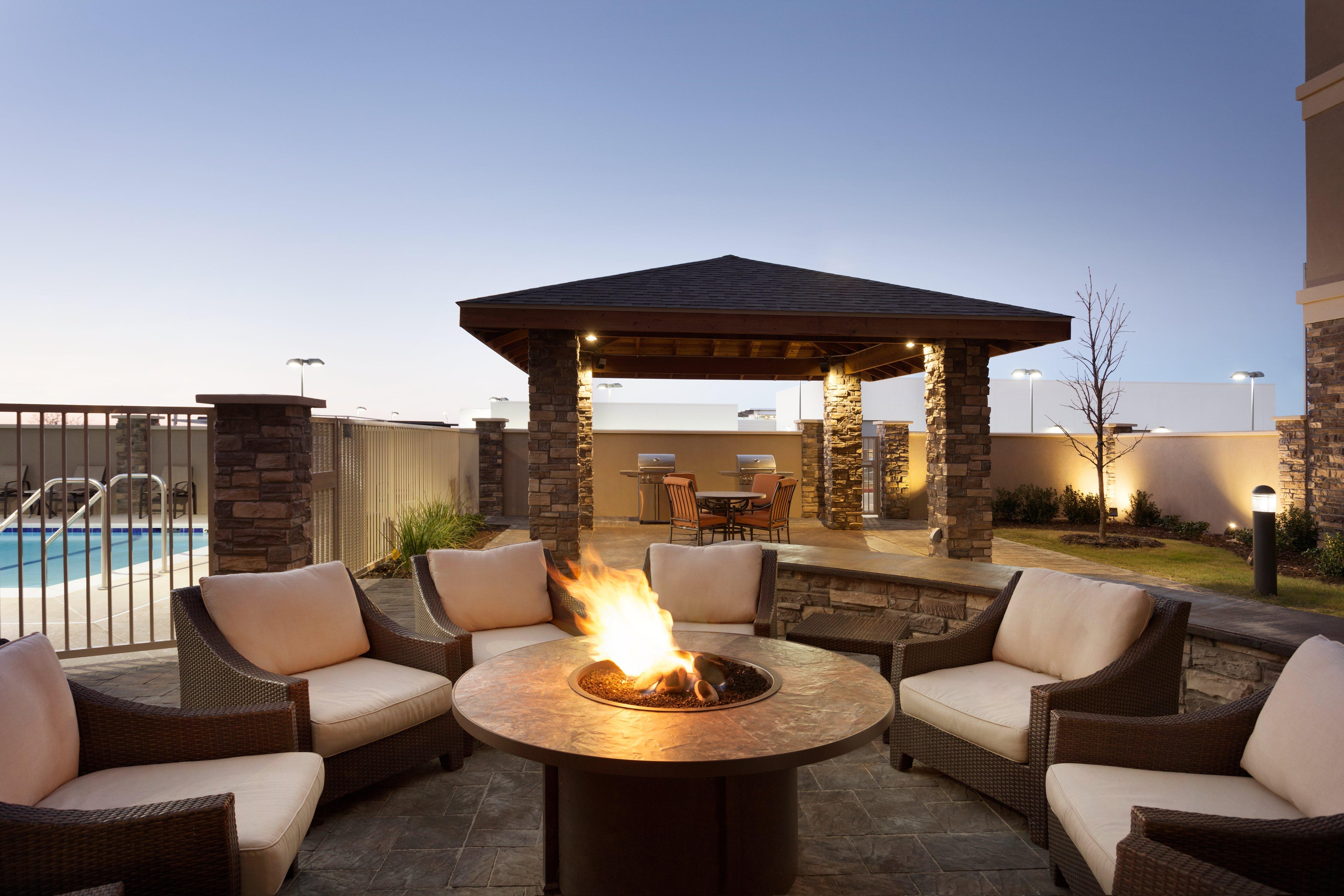 Staybridge Suites Midland By Ihg Bagian luar foto