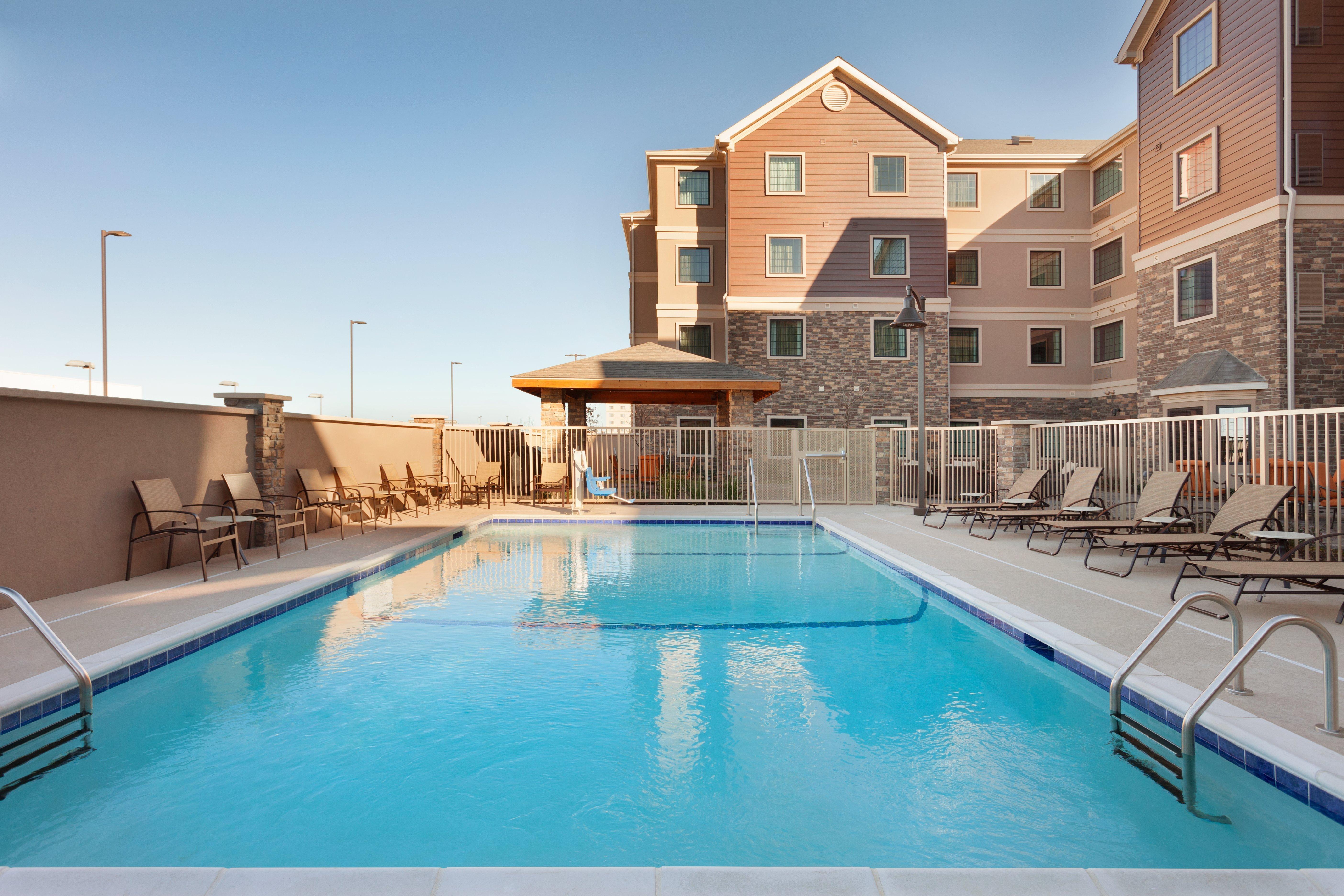 Staybridge Suites Midland By Ihg Bagian luar foto