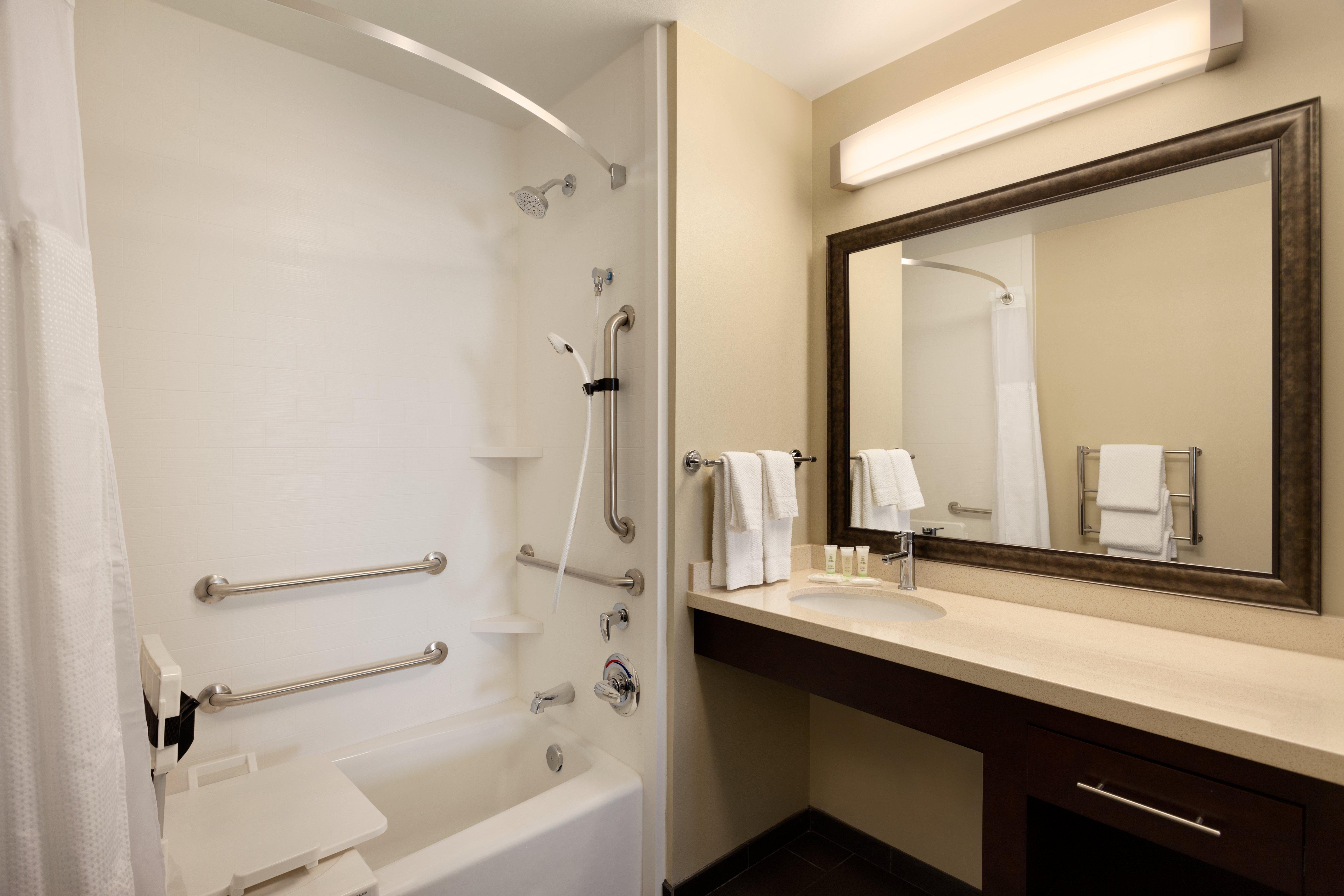 Staybridge Suites Midland By Ihg Bagian luar foto