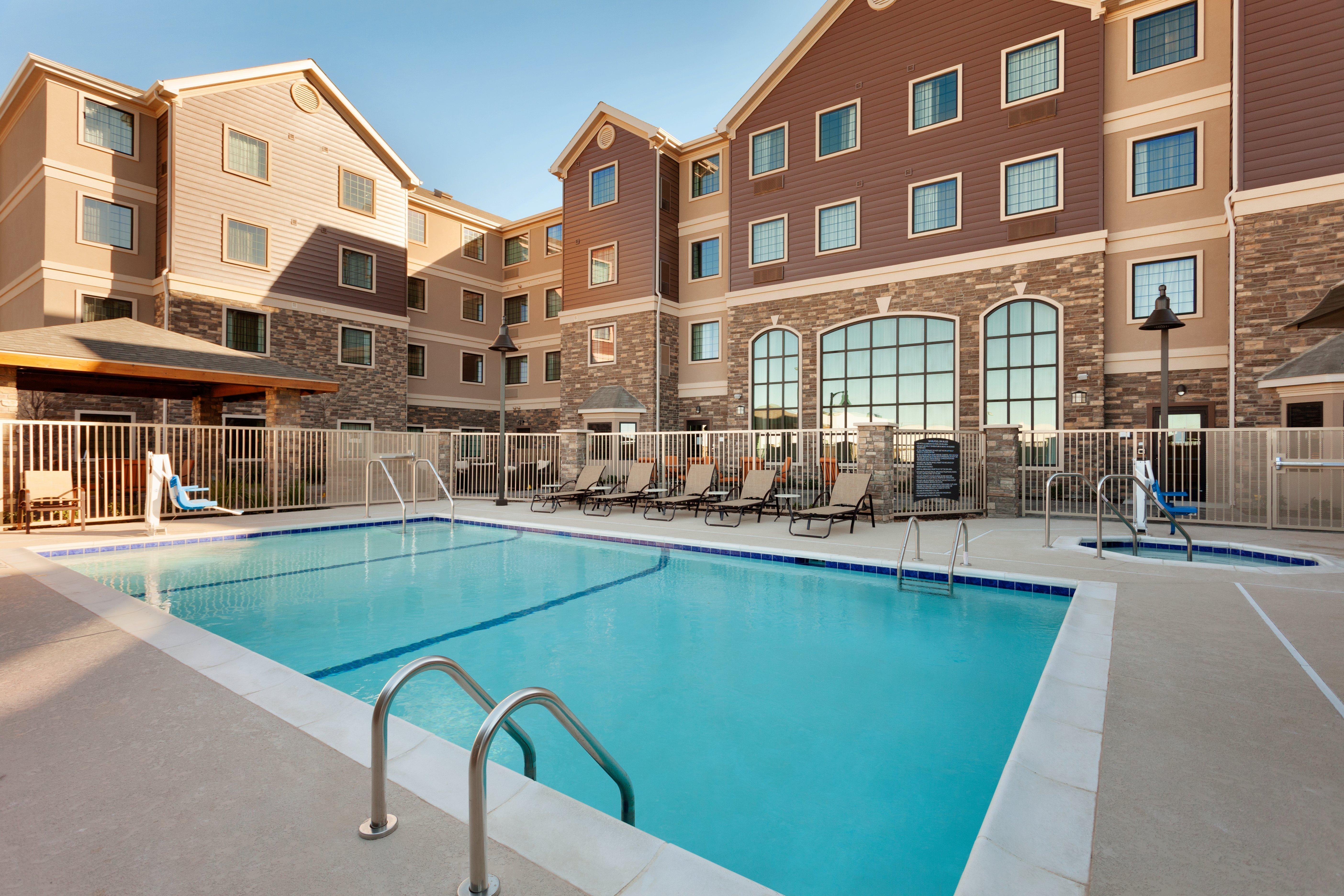 Staybridge Suites Midland By Ihg Bagian luar foto